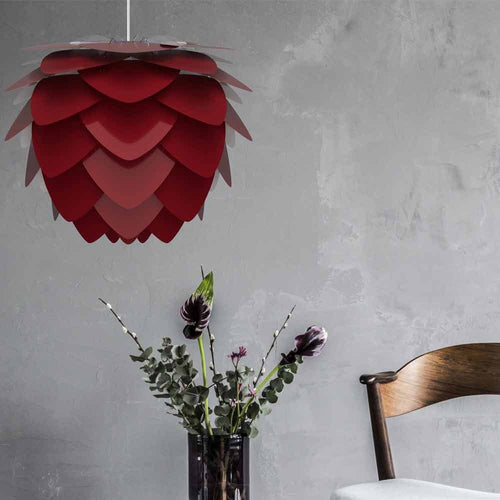 Umage Aluvia Medium hanglamp ruby red - met koordset wit - Ø 59 cm - vtwonen shop