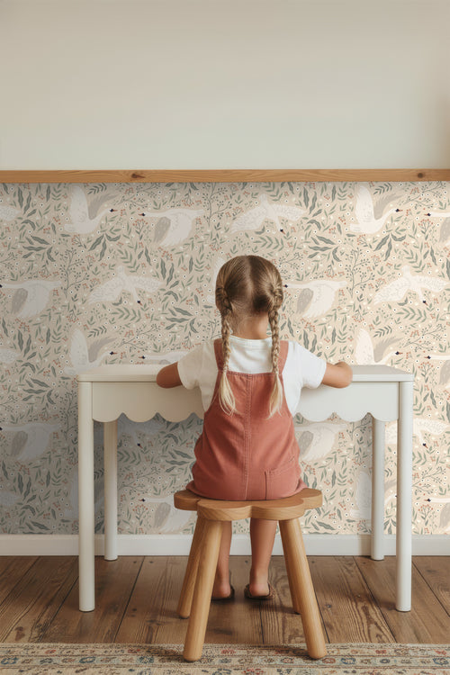 ESTAhome behang zwanen beige, wit en vergrijsd groen - 53 cm x 10.05 m - 139797