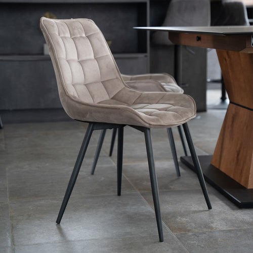 Home Deluxe gestoffeerde stoel IKALO lichtbruin Aantal: 8 - vtwonen shop