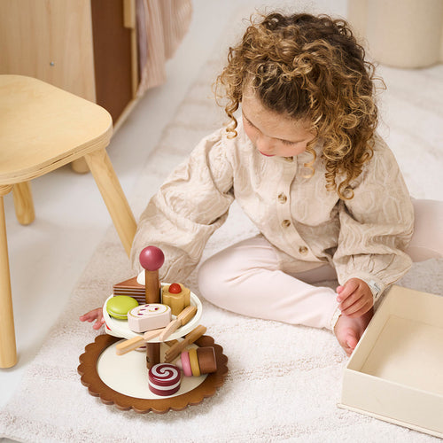 Petite Amélie Hout etagere met gebak - 10 delig - Noyer - vtwonen shop