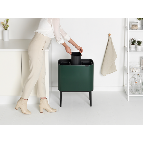 Bo Touch Bin, met 3 binnenemmers, 3 x 11 liter - Pine Green - vtwonen shop