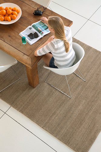 Vloerkleed MOMO Rugs Taupe 418/001/108 140x200 cm - vtwonen shop