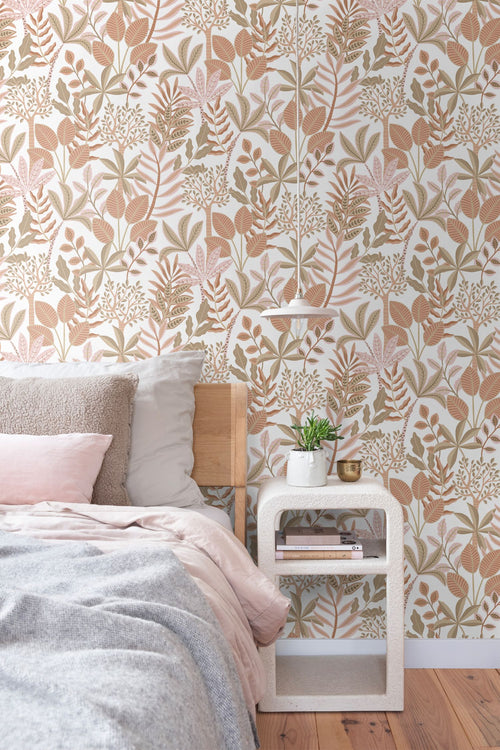 ESTAhome behang bladeren terracotta, bruin en roze - 50 x 900 cm - 131491 - vtwonen shop