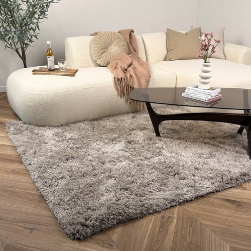 Hoogpolig vloerkleed Nika zand polyester - Interieur05 - 340 x 240 cm - vtwonen shop