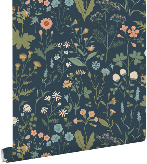 ESTAhome behang veldbloemen donkerblauw, groen en roze - 0.53 x 10.05 m - 139698 - vtwonen shop