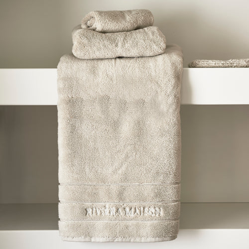 Rivièra Maison RM Hotel Towel stone 140x70 - Katoen - Steen - vtwonen shop