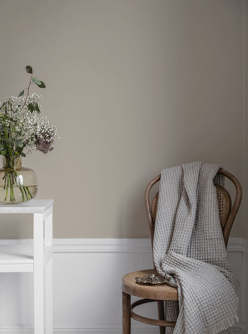 Duro Wallpaper behang effen warm beige - 53 cm x 10.05 m - 662212 - vtwonen shop