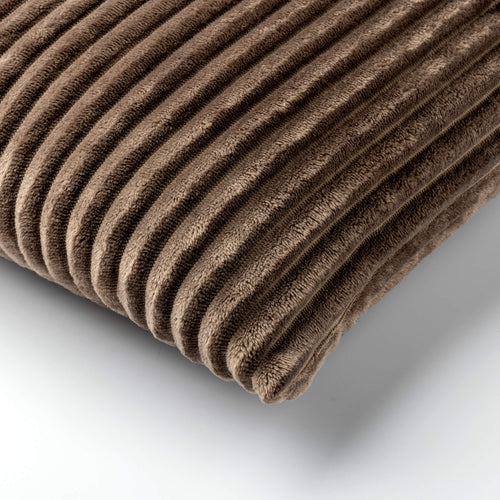 MART - sierkussen 45x45 cm - zacht ribfluweel - gerecycled - Driftwood - taupe