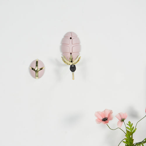 Spinder Design kapstok Tick - Pale Pink / Goud - 3 haken - vtwonen shop