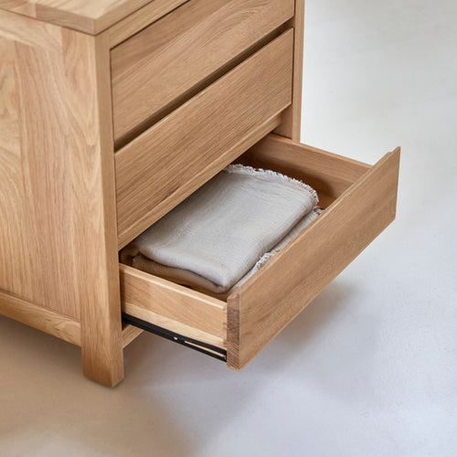 Tikamoon Nachtkastje in massief eiken met 3 laden - Naturel - vtwonen shop