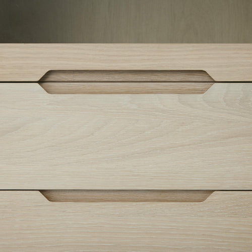 Furnhouse vitrinekast Kerteminde - Witte olie - MDF, Eikenfineer, Glas - 45x100x190