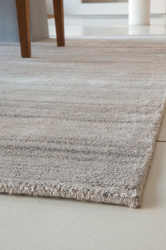 Vloerkleed MOMO Rugs Light Grey 429/001/111 170x240 cm