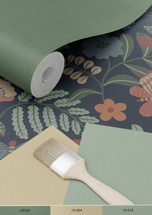 ESTAhome behang bloemen en vogels donkerblauw, roze en groen - 53 cm x 10.05 m - 139870