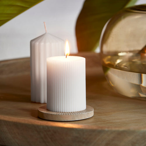 Rivièra Maison Fine Rib Pillar Candle white 7x9 - Paraffine - Wit - vtwonen shop