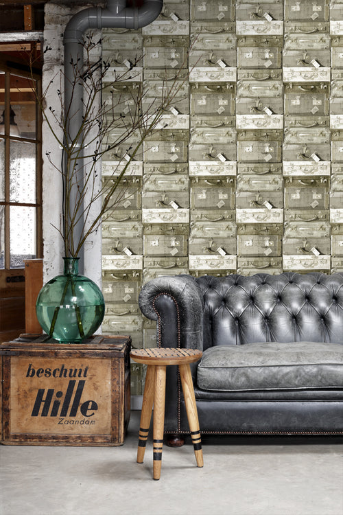ESTAhome behang vintage koffers lichtbruin - 53 cm x 10.05 m - 138213