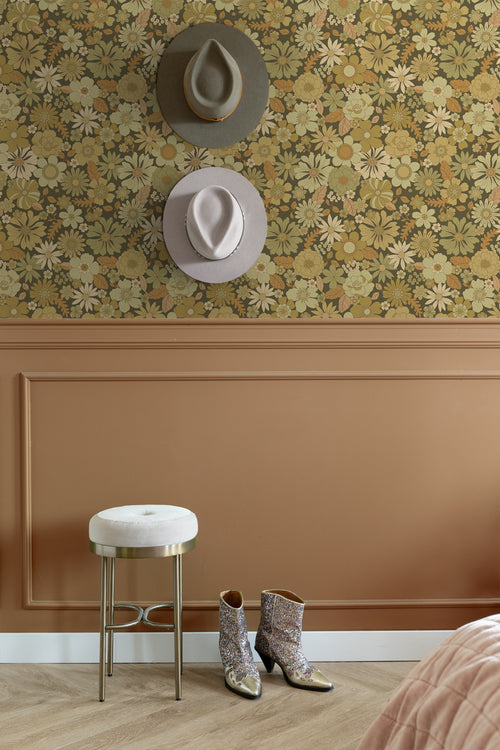 ESTAhome behang retro bloemen olijfgroen - 50 x 900 cm - 130967 - vtwonen shop