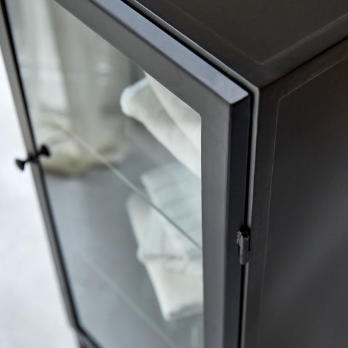 Tikamoon Metalen kast met glazen deur - Zwart - vtwonen shop