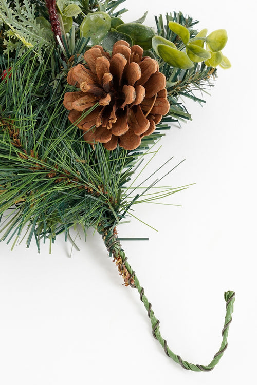 Mica Decorations Harvey Guirlande met Dennenappels - L180 x B15 x H11 cm - Groen, Rood