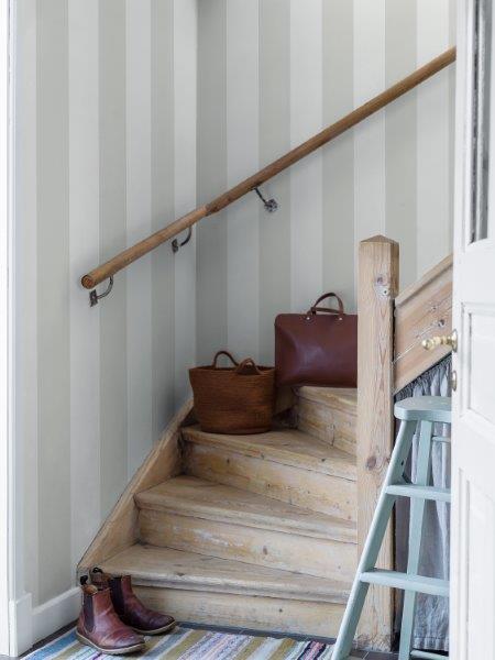 Borastapeter behang strepen taupe en wit - 53 cm x 10.05 m - 660522 - vtwonen shop