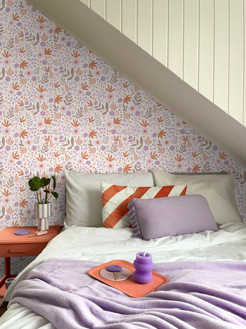 ESTAhome behang bloemetjes oranje en paars - 50 x 900 cm - 131067