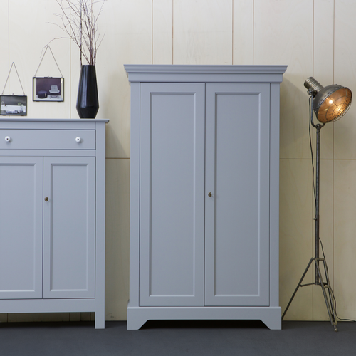 WOOOD brocante kast Isabel - Grenen - Betongrijs - 191x118x47 - vtwonen shop