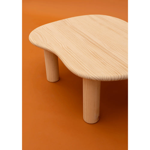 Naan Furniture Salontafel Calella - Natuurlijk ongelakt massief grenen - 93 cm - vtwonen shop