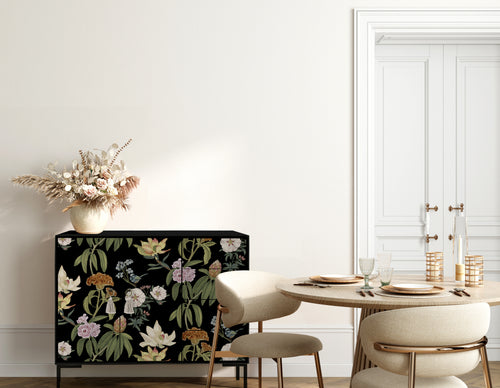 Laag dressoir met 2 deuren en 4 laden van MDF met zwart bloemenpatroon