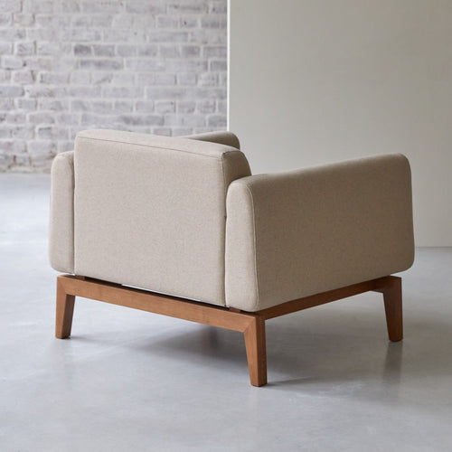 Tikamoon Fauteuil van massief eiken en ecru wol - Beige - vtwonen shop