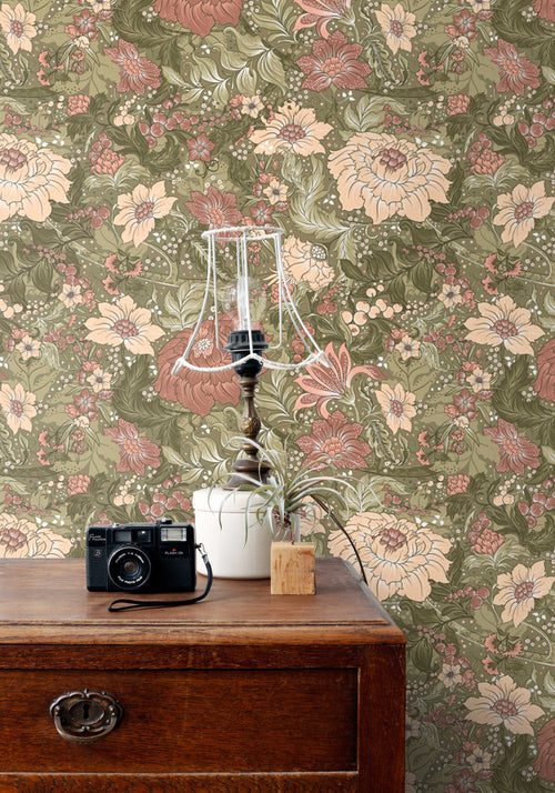 ESTAhome behang vintage bloemen groen en oudroze - 50 x 900 cm - 131196
