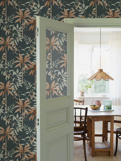 Borastapeter behang jungle dieren vergrijsd blauw - 53 cm x 10.05 m - 660621 - vtwonen shop