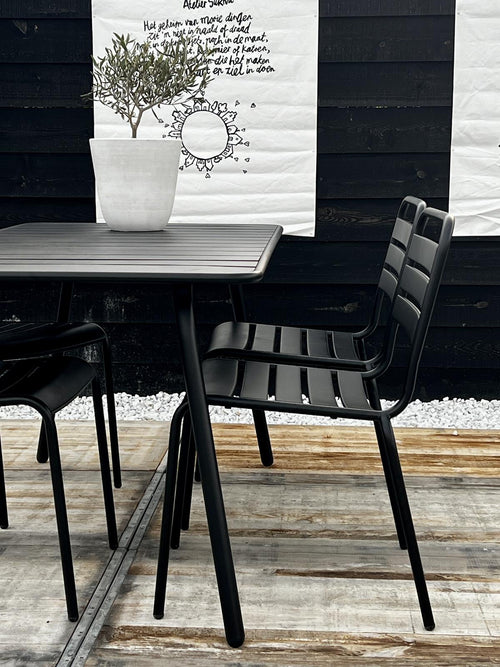 MaximaVida metalen tuinstoel Max XXL zwart - doos per 2 stuks - vtwonen shop