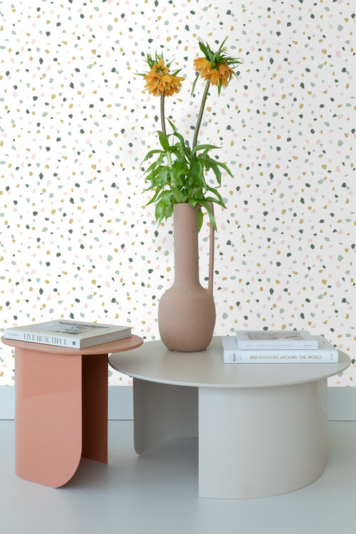 ESTAhome behang terrazzo wit, zacht roze en mintgroen - 0,53 x 10,05 m - 139033 - vtwonen shop