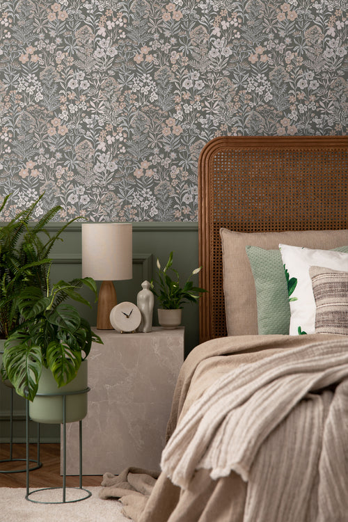 Borastapeter behang veldbloemen roze, vergrijsd groen en bruin - 53 cm x 10.05 m - 660349 - vtwonen shop