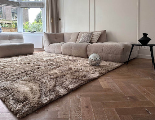 Hoogpolig vloerkleed Odelia bruin/taupe - Interieur05 - 330 x 240 cm - vtwonen shop