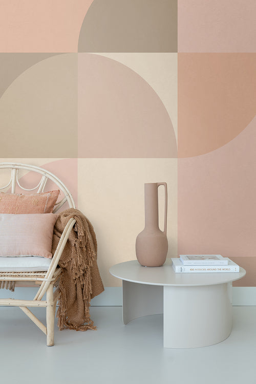 ESTAhome fotobehang cirkels in Bauhaus stijl roze en beige - 250 x 279 cm - 159366 - vtwonen shop