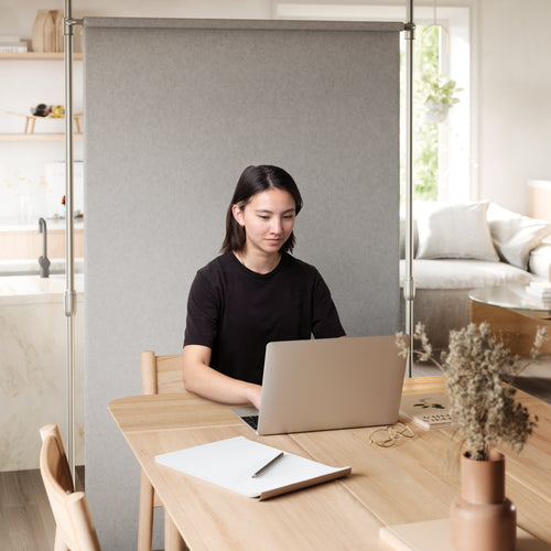 Umbra Anywhere uitschuifbare gordijnroede en kamerscherm - vtwonen shop