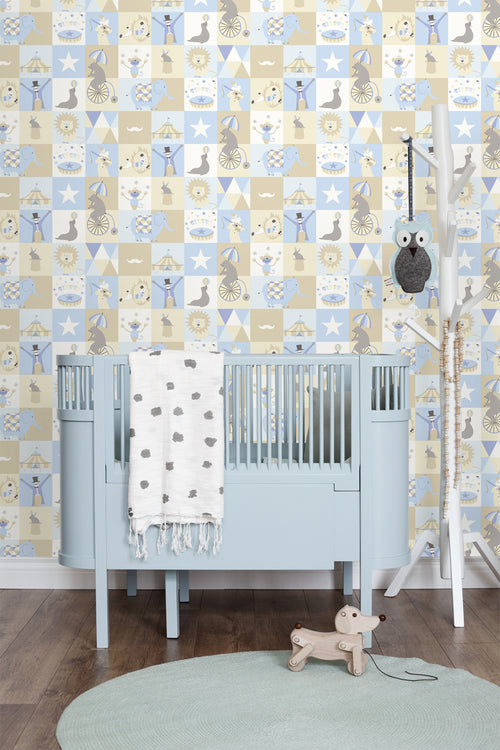 ESTAhome behang circus figuren lichtblauw, beige en wit - 53 cm x 10.05 m - 138710