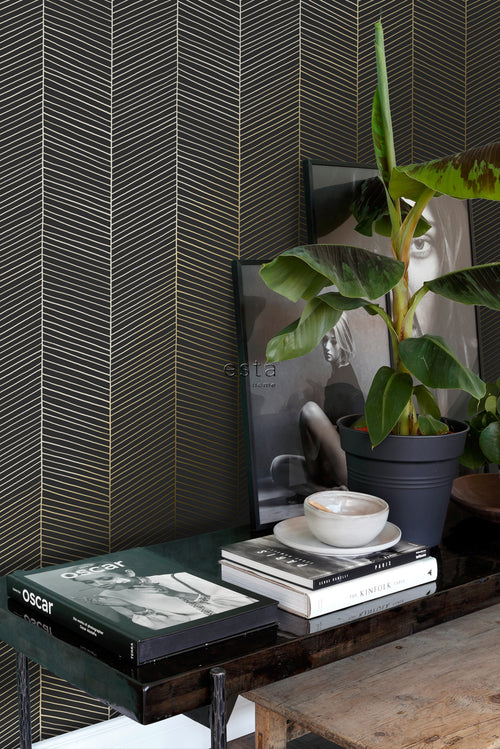 ESTAhome behang visgraat-motief zwart en goud - 53 cm x 10.05 m - 139136