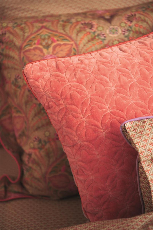 Pip Studio decoratiekussen Quilty Dreams - 45x45 cm - koraalrood - vtwonen shop