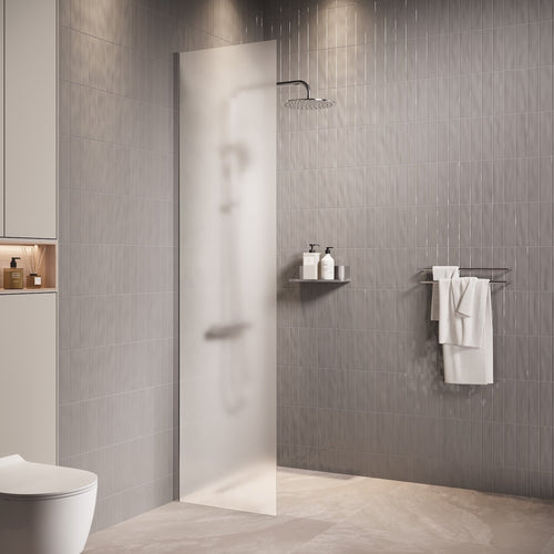 Badplaats Douchewand Florida 40 x 200 cm – Chroom – Inloopdouche 8 mm met Melkglas