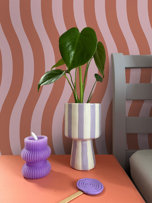 ESTAhome behang golvende strepen terracotta roze - 50 x 900 cm - 131607 - vtwonen shop