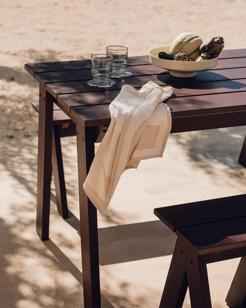 noo.ma Navo outdoor eettafel - 140 x 77 cm, Frosty Blue