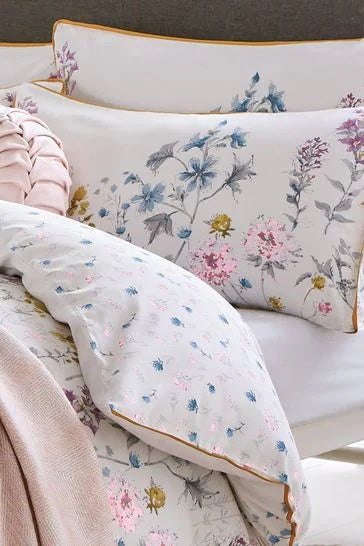 Laura Ashley Sierkussen met ritssluiting Wild Meadow Multi 30x50cm - vtwonen shop