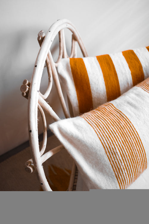 Household Hardware - kussen - Handgemaakt- Mosterd - vtwonen shop