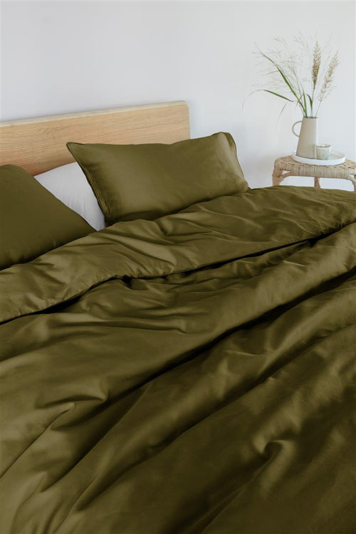 Beddinghouse dekbedovertrek bamboo satin Conscious - 140x200/220 cm - olijfgroen