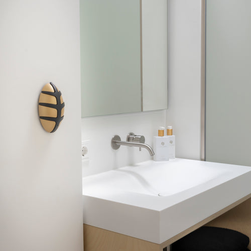 Spinder Design kapstok Bug - Goud / Zwart - 7 haken - vtwonen shop