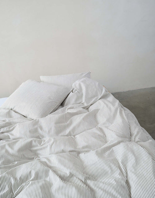 Marc O'Polo Classic fine stripe dekbedovertrek - Tweepersoons – 200x200/220 cm - Antraciet