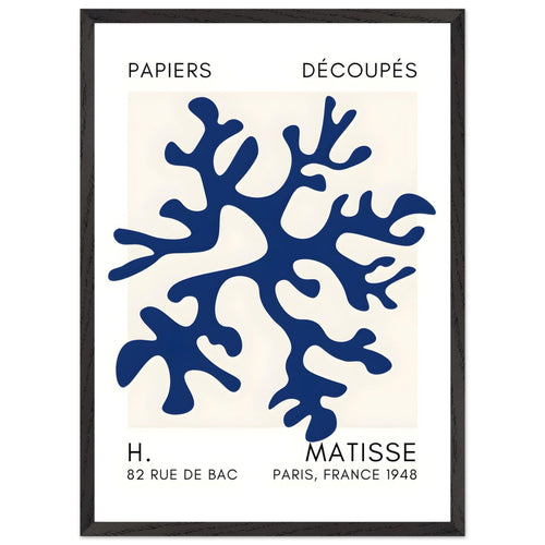 Artfulprints Poster met Lijst Matisse – Dreamy coral flower navy blue II   - 50x70 cm - Blauw