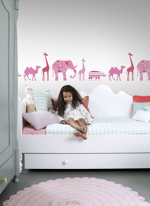 ESTAhome XXL behangrand dieren roze - 430 x 50 cm - 155802 - vtwonen shop