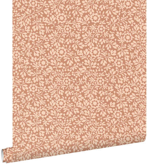 ESTAhome behang bloemetjes licht terracotta - 50 x 900 cm - 131670 - vtwonen shop